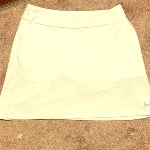 Adorable White Nike Golf Skort! 🏌🏼‍♀️ ⛳️🏌️